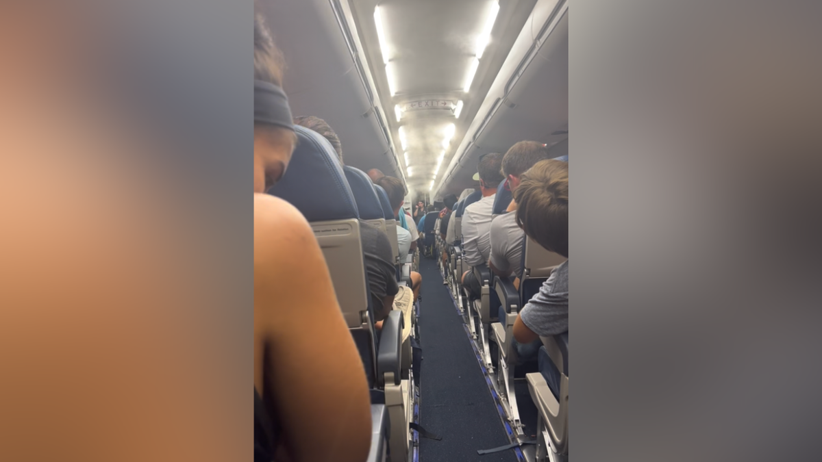 Delta Lost Man's Wheelchair, Keeping Him Stuck on Plane for an Hour