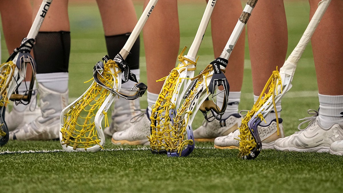 Loose sticks for women