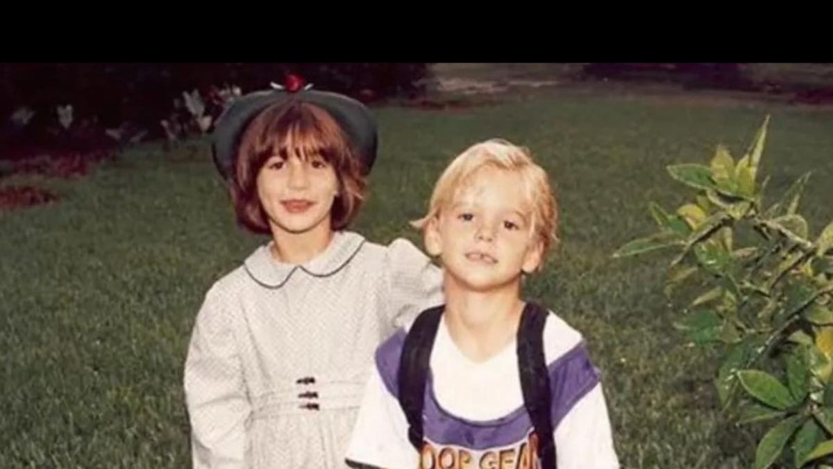 Childhood photo of Aaron Carter and his sister