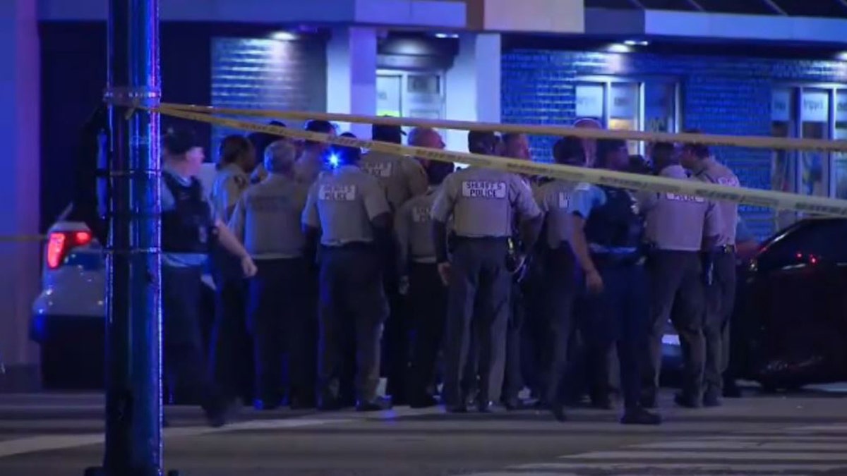 officers at scene of shooting
