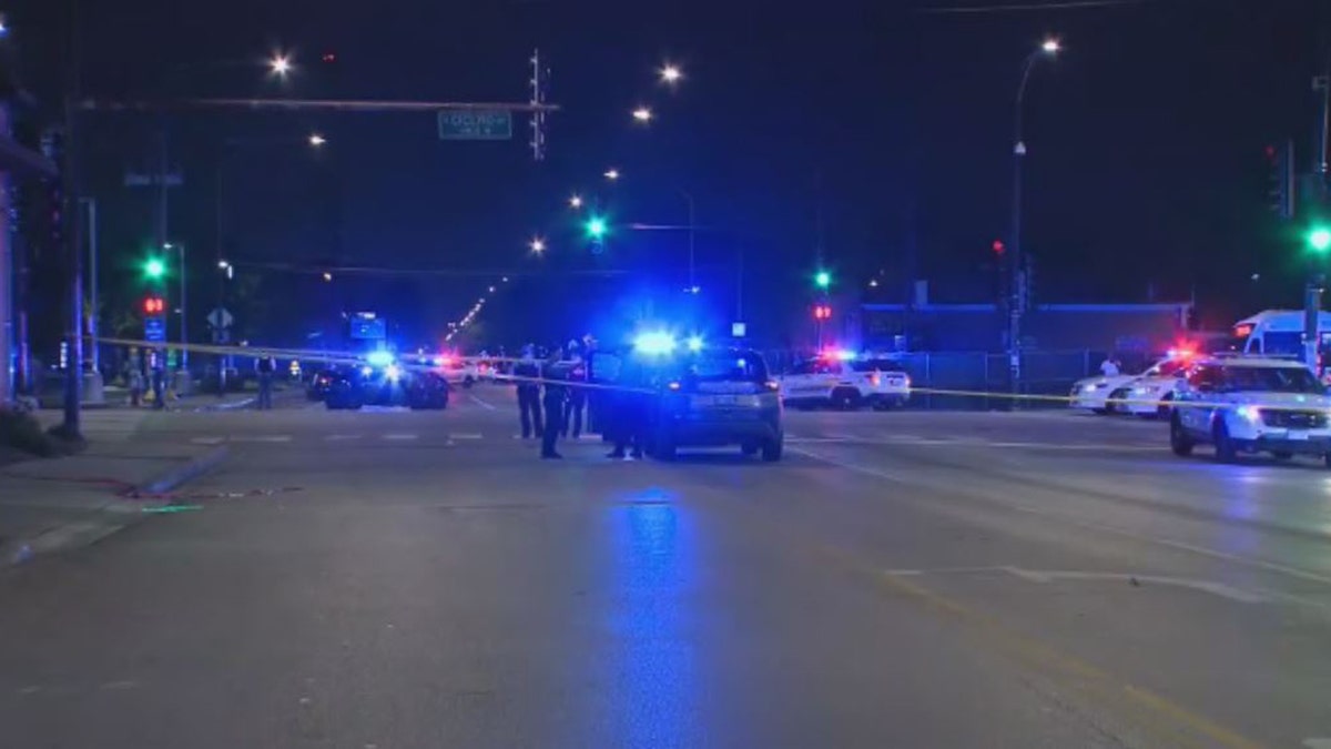 officers at scene of shooting