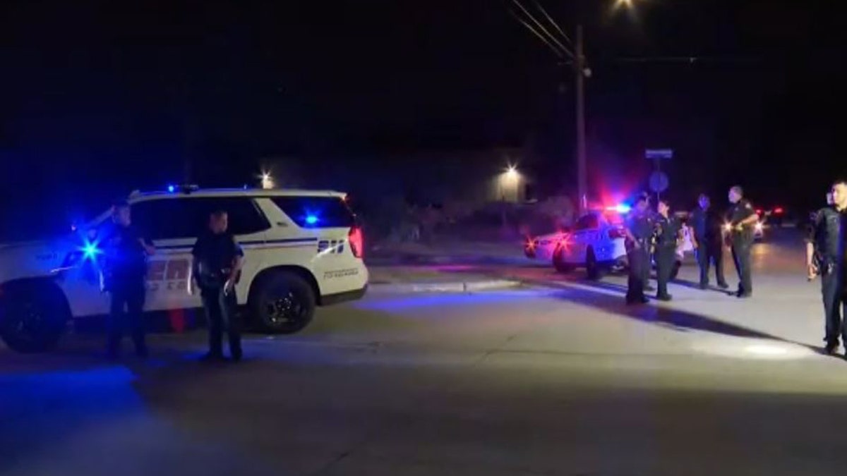 Texas Deputy Shot During Traffic Stop Manhunt Underway For Suspect Fox News