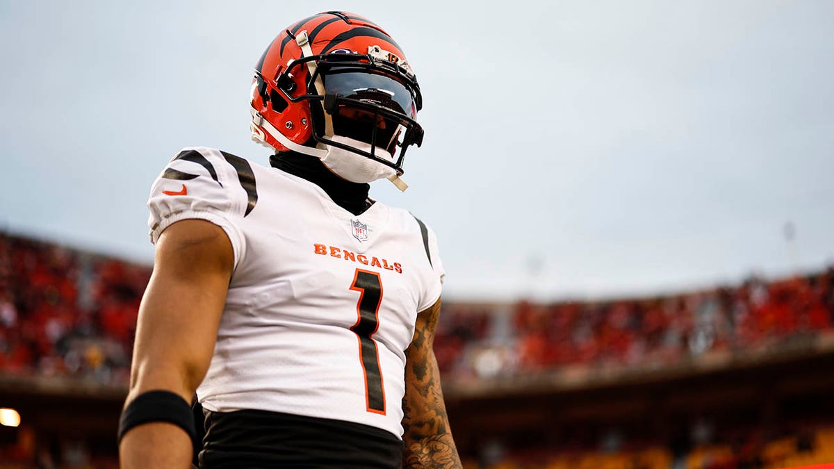 Ja'Marr Chase before an NFL game