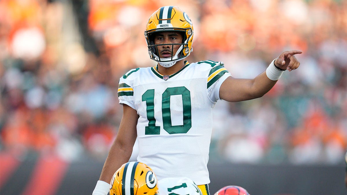 Jordan Love plays in the preseason