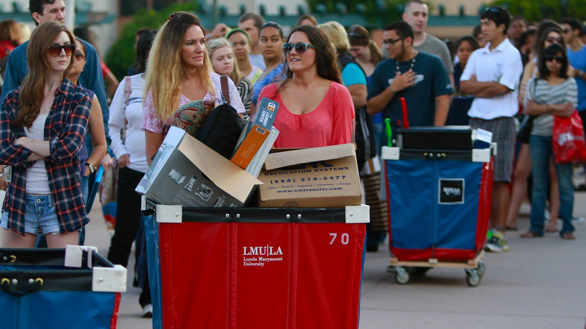 College move in day