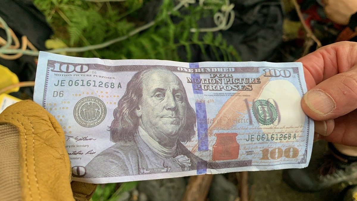 fake $100 bill