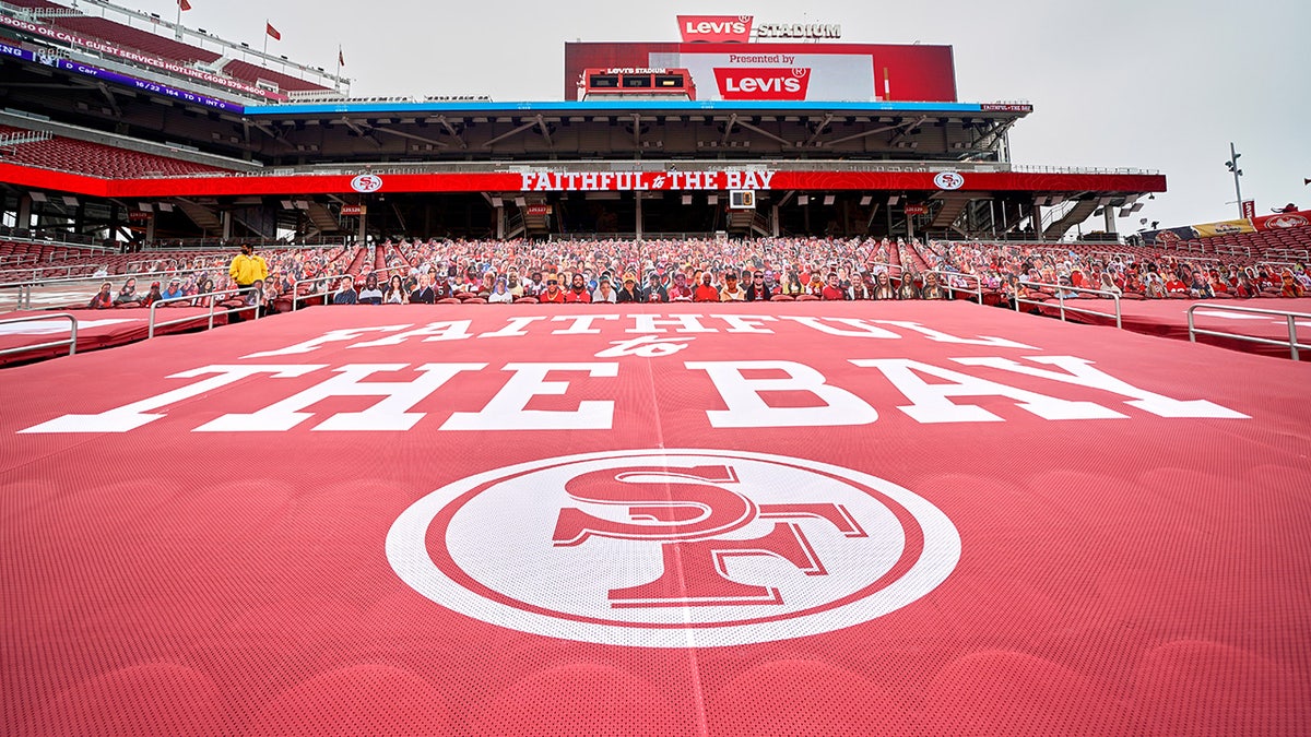 Levis Stadium banner