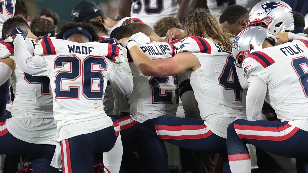 Patriots pray