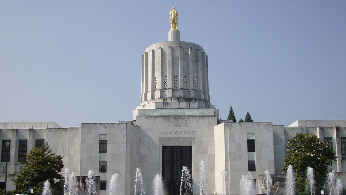oregon capitol