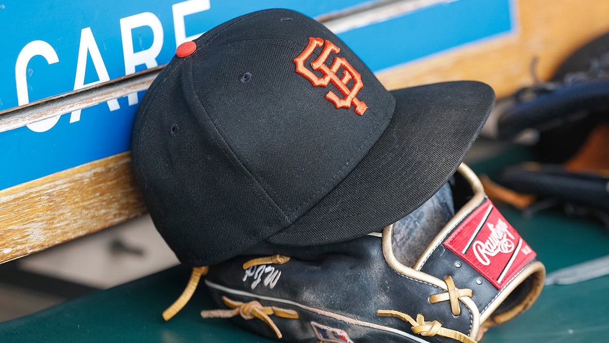 SF Giants hat