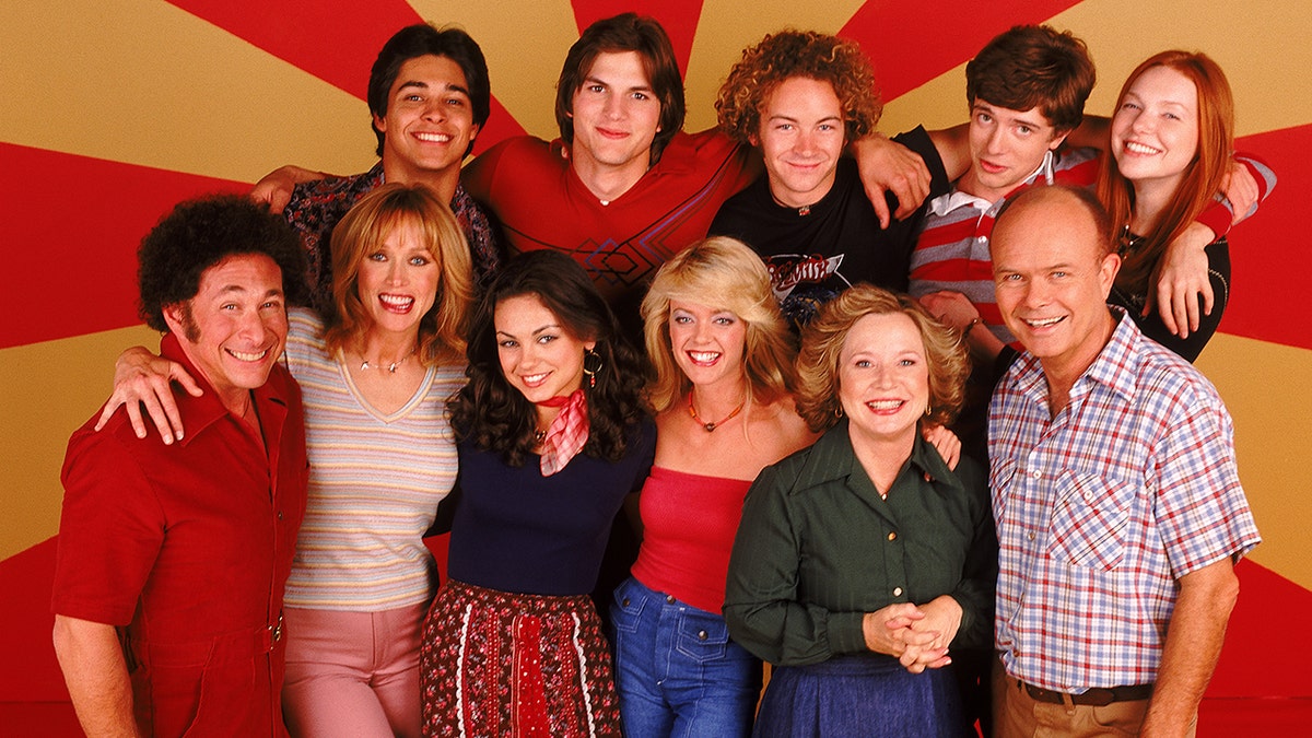 Cast of "That '70s Show" in a promotional picture