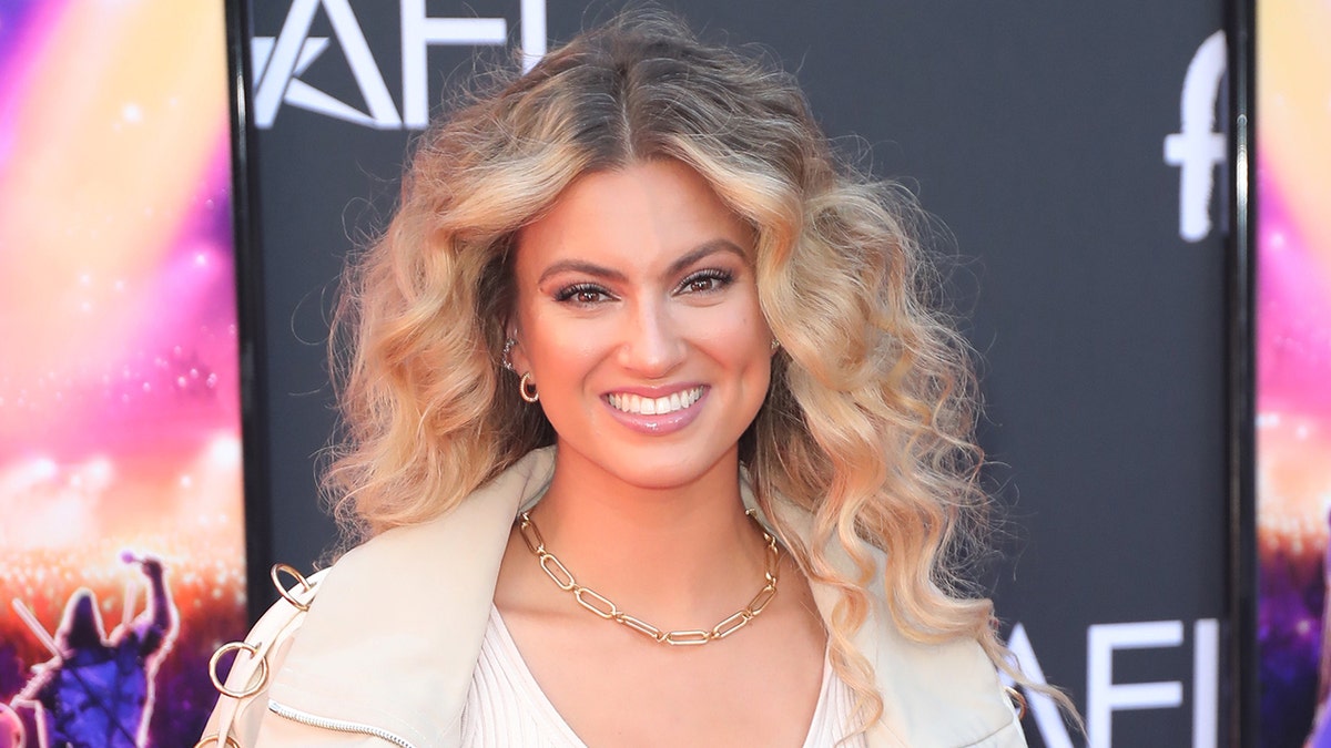 Grammy-winning gospel singer Tori Kelly released from hospital after reportedly being treated for blood clots