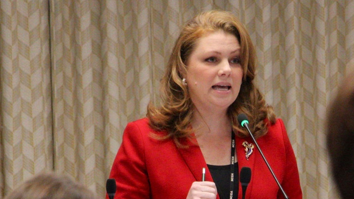 Rep. Erin Paré