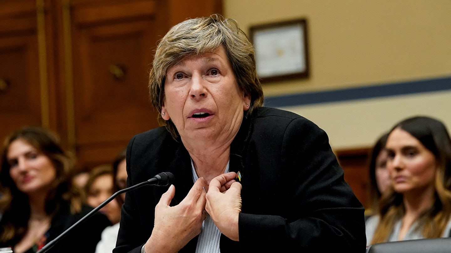 RANDI WEINGARTEN SCHOOL CLOSURES HOUSE