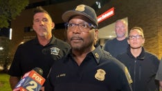 Detroit police searching for 3 suspects after officer shot in the leg