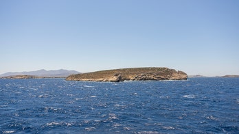 Greek patrol rescue nearly 80 migrants that tried to cross Aegean Sea in inflatable dinghies