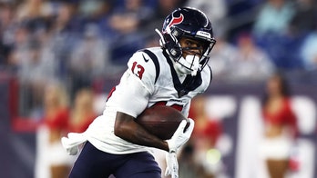 Texans rookie baffles Patriots with unbelievable touchdown catch in preseason game