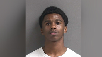 Florida deputies arrest man wearing 'Scream' mask during 2 robberies: Officials