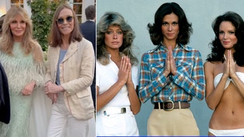 'Charlie's Angels' stars Kate Jackson, Jaclyn Smith reunite 42 years after show ends in rare public appearance
