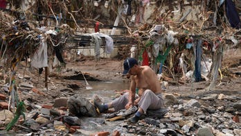 Flooding in China worsens, prompting thousands to evacuate