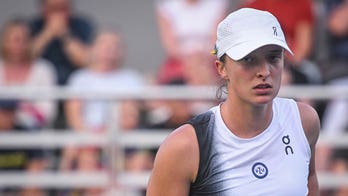 Former men's tennis pro claims top-ranked Iga Swiatek isn’t ‘great’ for women’s game over hat styling