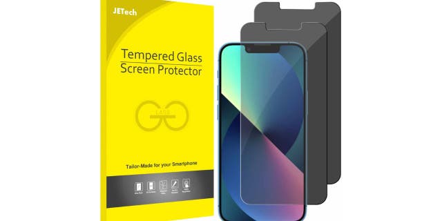 Photo of the JETech screen protector.