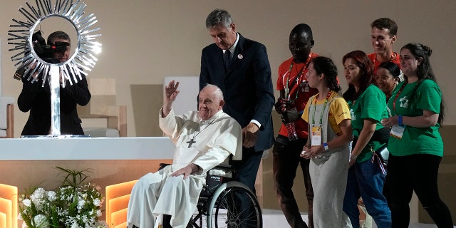 Pope, people