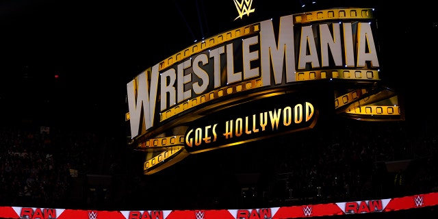 A WrestleMania sign