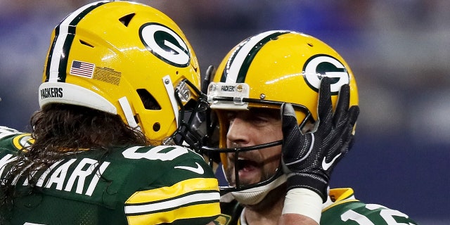 Aaron Rodgers and David Bakhtiari celebrate touchdown