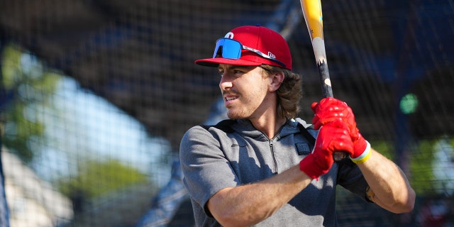 Bryson Stott takes batting practice