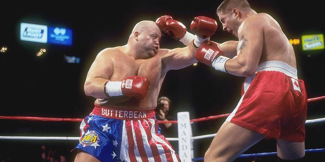 Champion boxer known as 'Butterbean' reveals he's down more than 200 pounds 2 Butterbean vs Patrick Graham