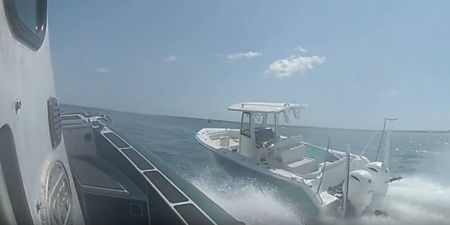 Runaway boat in Florida