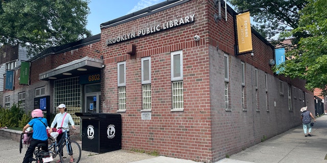 McKinley Park Branch library, Brooklyn