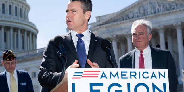 Todd Young, Tim Kaine