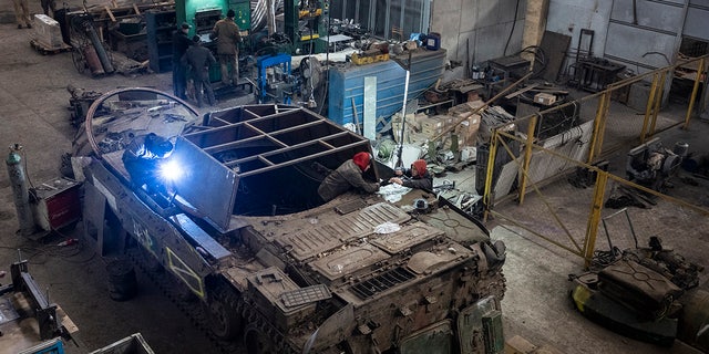 Captured Russian tank seen in Ukraine garage