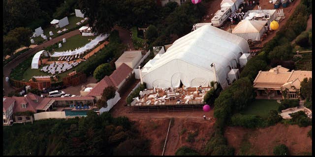 Aerial view of Brad Pitt and Jennifer Aniston's wedding