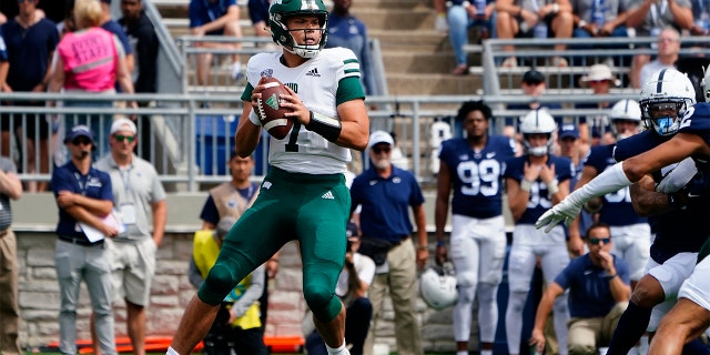 Kurtis Rourke throws against Penn State