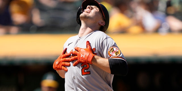 Gunnar Henderson reacts to home run