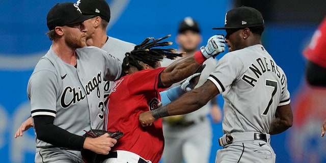 Jose Ramirez fights Tim Anderson