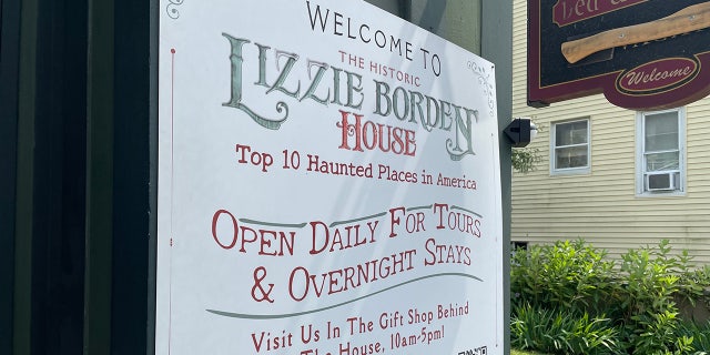 Lizzie Borden house sign