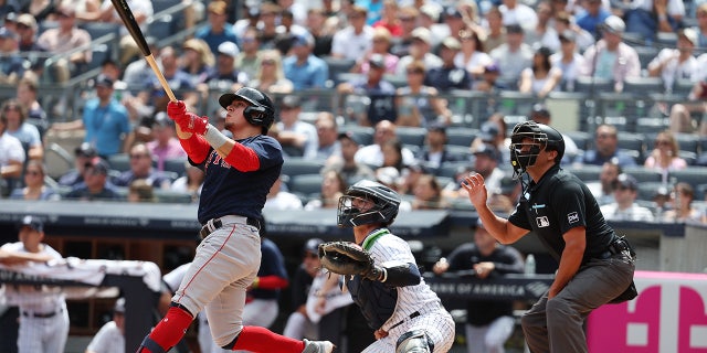 Luis Urias hits a grand slam