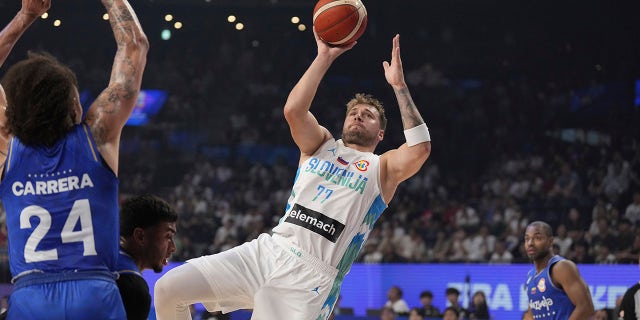 Luka Doncic fades away