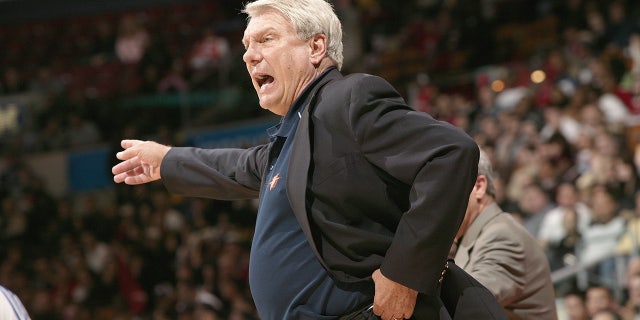 Don Nelson coaches an NBA