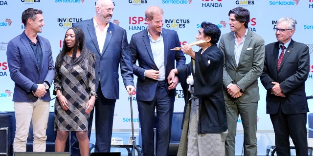 Prince Harry at the end of an event organized by the ISPS