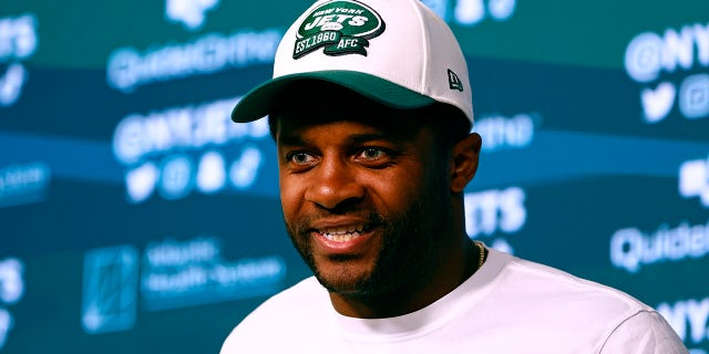 Randall Cobb talks to reporters