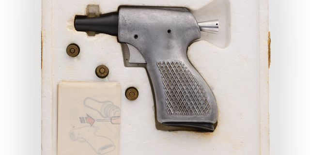 deer gun on auction