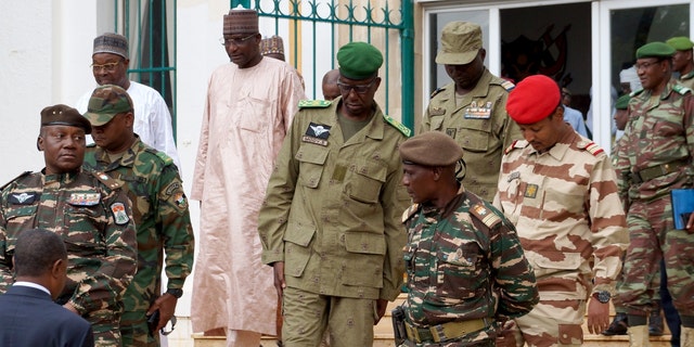Abdourahmane Tchiani and other army commanders