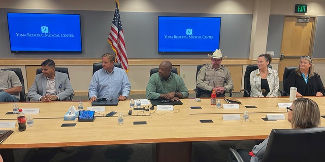 Sen. Tim Scott, R-S.C., holds a roundtable