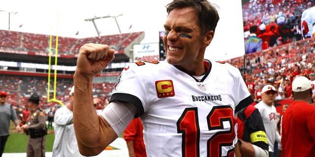 Tom Brady pumps his fist