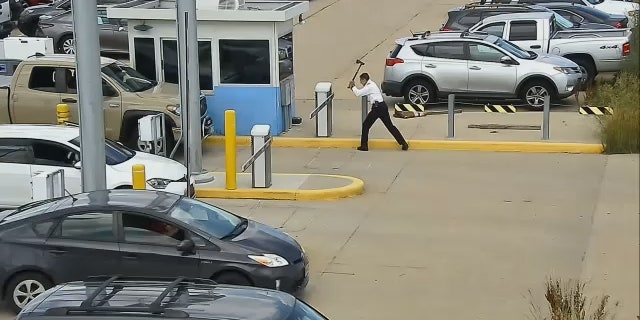 United Airlines pilot swinging axe